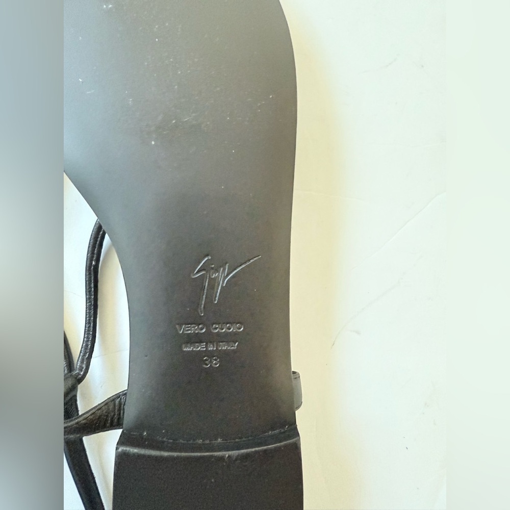 Giuseppe Zanotti Black leather Embellished Pineapple Flat thong Sandals EU 38 - Picture 11 of 11
